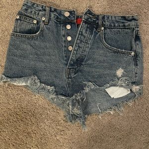 Isabelle’s Cabinet Jean Shorts